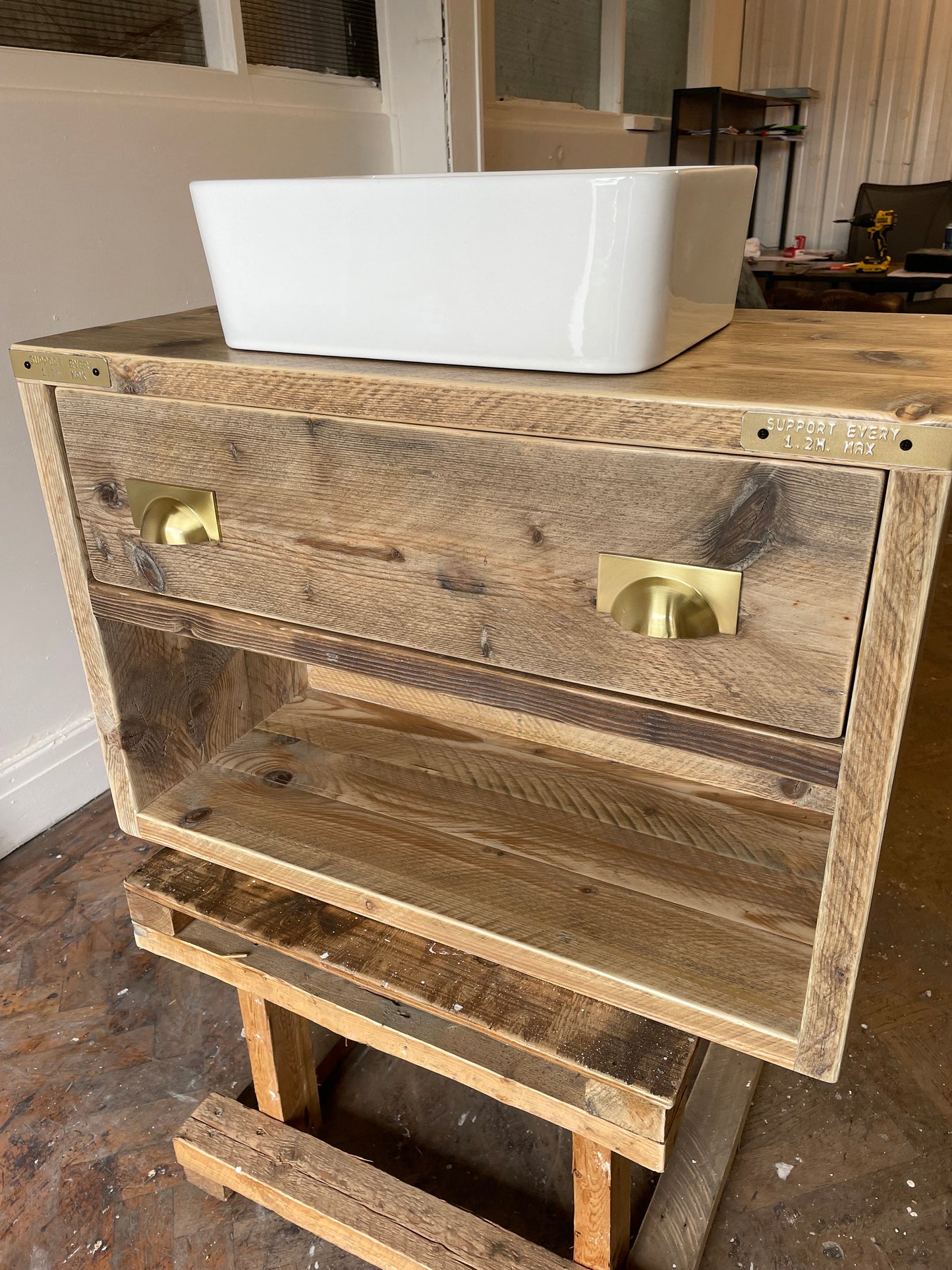 WINCHESTER Reclaimed Wood Bathroom Vanity Unit